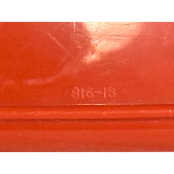 Tupperware Paprika Deli Cheese Keeper Storage 816-18 - Picture 4 of 4